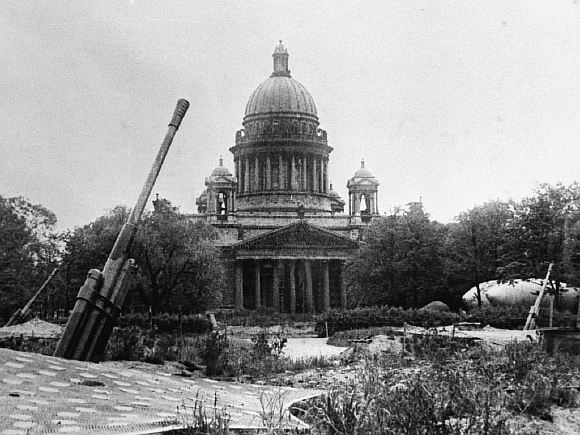 Посвящается Дню полного освобождения Ленинграда от фашисткой блокады