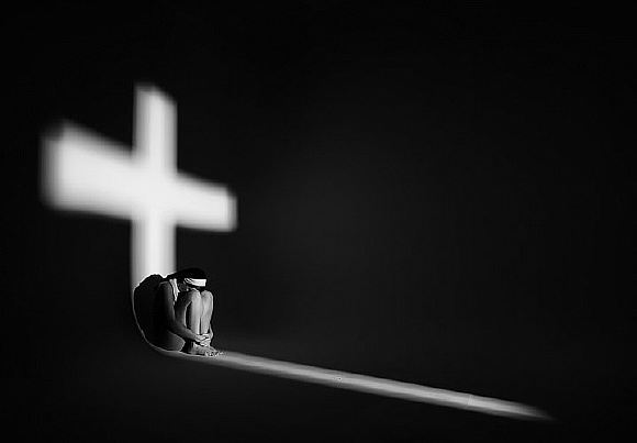 Кресты, с табличкою- любовь
