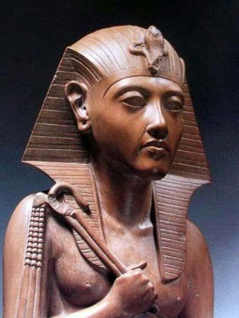 Женщина фараон и зодчий.